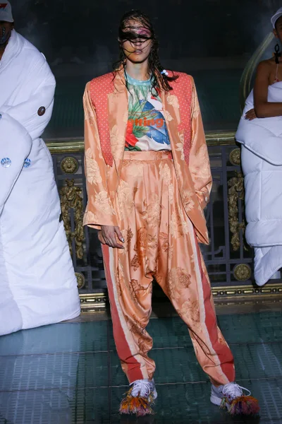 Look 31